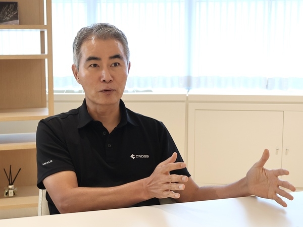 [인터뷰] 물 오른 넥써쓰 장현국 "크로쓰 1.0 완성, 페이먼트 등 M&A 검토... - 뉴스 썸네일 이미지