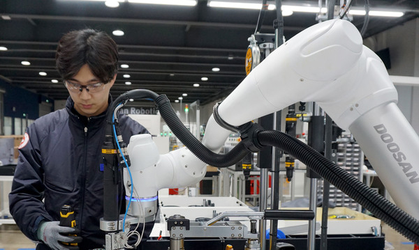 두산로보틱스 관련 분석 기사 이미지