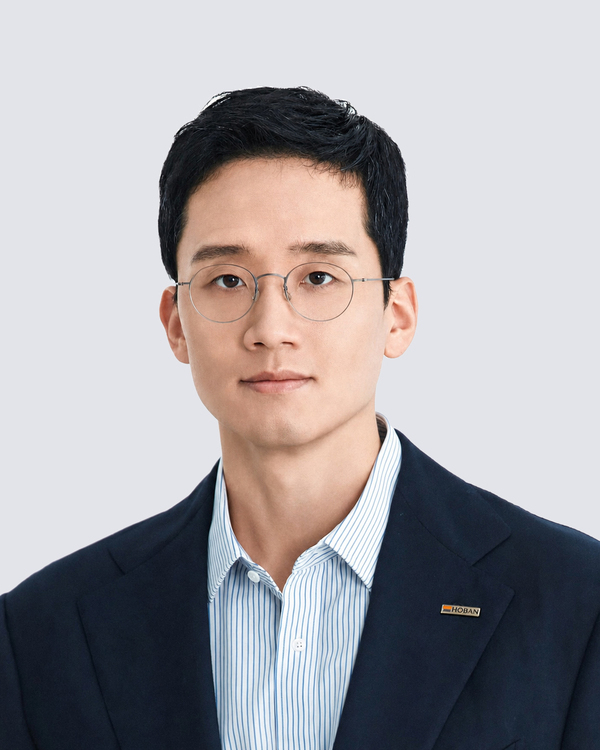 김대헌 '믿을맨' 전진배치...호반그룹 2세 체제 전환 속도 - 뉴스 썸네일 이미지
