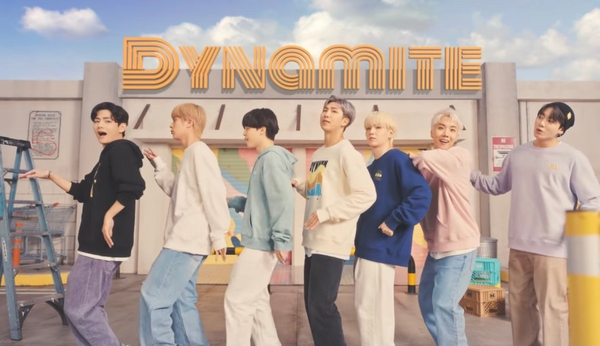 [방시혁 자본시장법 논란] ④ 1조 자금 조달 위한 '투트랙' 플랜 - 뉴스 썸네일 이미지