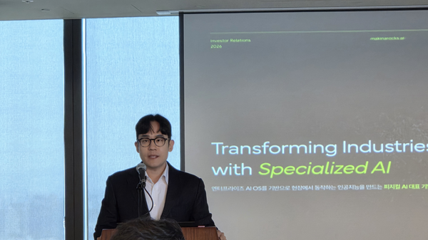 윤성호 대표 "AI OS 런웨이, 공장부터 전장까지"